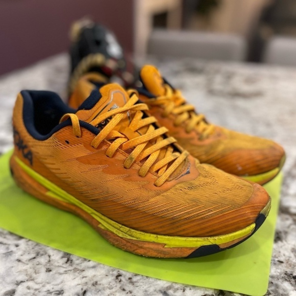 Hoka One One Torrent 2 Running Shoes men’s size 11.5